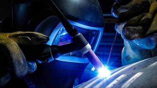Welder working while using PPC before being injured is still able to make a workers' compensation claim